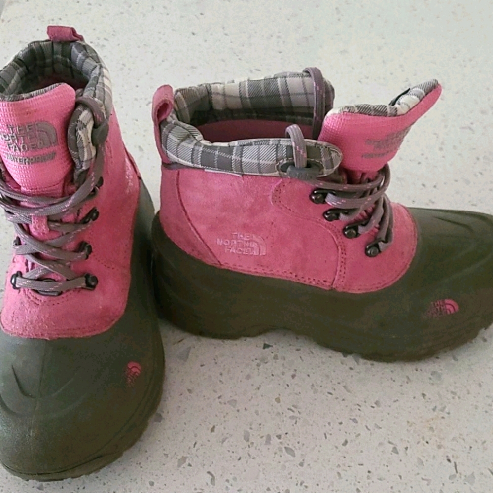 Girls boots